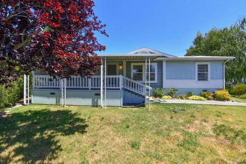 84 N Napa Dr, Petaluma, CA, 94954-1333 | Card Image