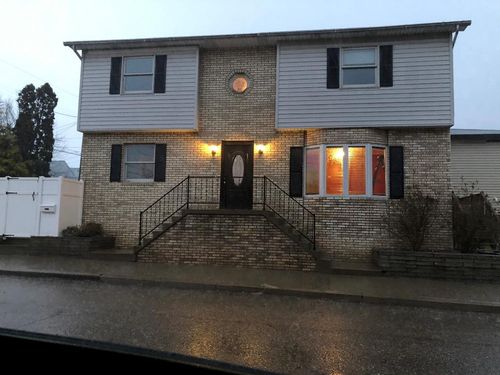 4877 Eoff St, Benwood, WV, 26031-1029 | Card Image