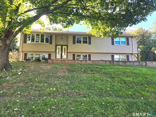 21 Downing Circle, Bloomfield, CT, 06002 | Card Image