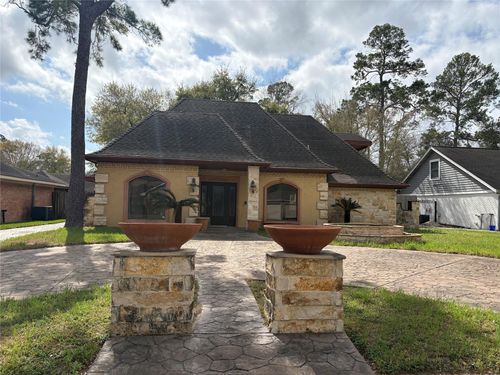 9023 Mauna Loa Ln, Houston, TX, 77040-1512 | Card Image