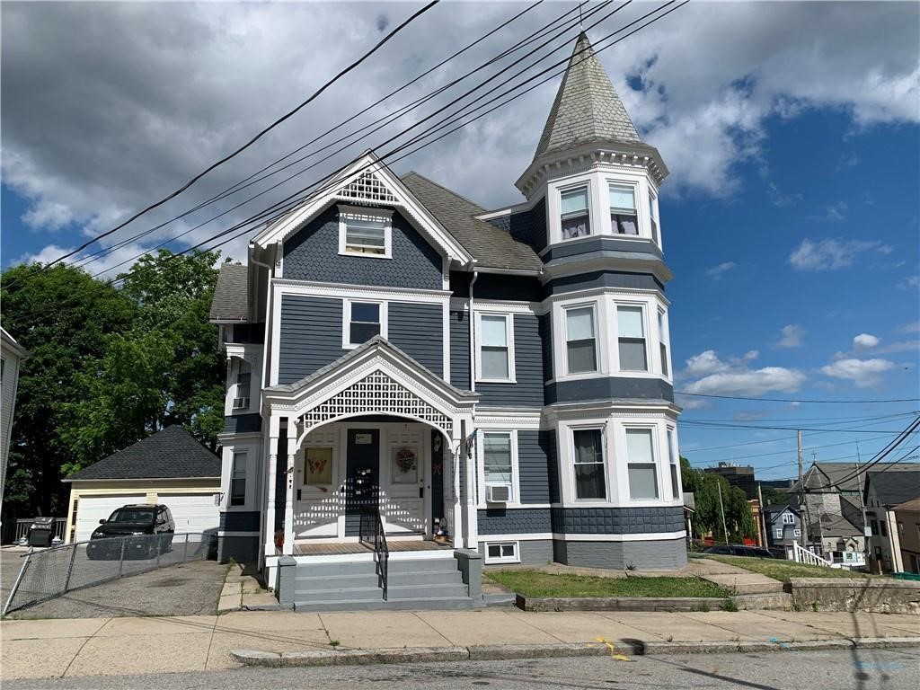 Summer St, Woonsocket, RI 02895