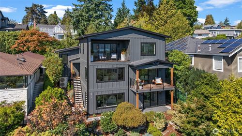 6917 57th Ave Ne, Seattle, WA, 98115-7834 | Card Image