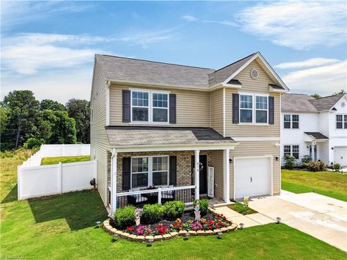 878 Bitting Hall Dr, Rural Hall, NC, 27045-9824 | Card Image