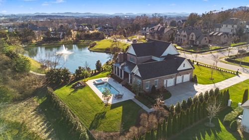 1204 Echo Ln, Franklin, TN, 37069-6566 | Card Image