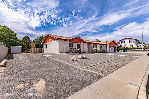 2413 Municipal Dr, Farmington, NM, 87401-3941 | Card Image