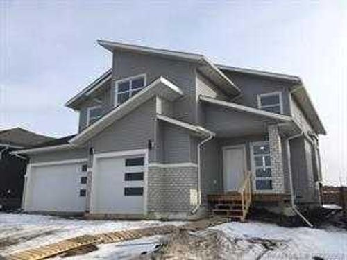 10645 152b Ave, Grande Prairie, AB, T8X0S4 | Card Image