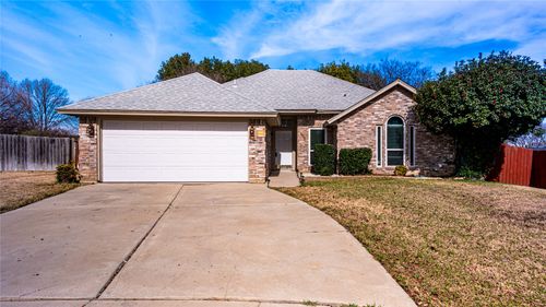 8009 Alamo Ct, North Richland Hills, TX, 76180-5922 | Card Image