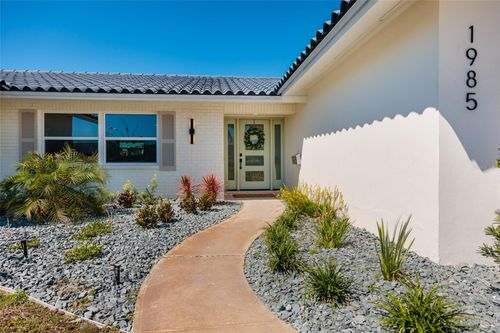 1985 Michigan Ave Ne, SAINT PETERSBURG, FL, 33703-3405 | Card Image