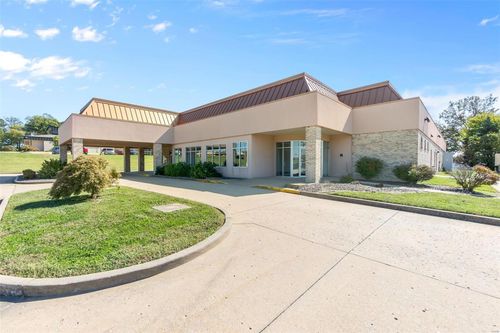 3241 Percy Dr, Cape Girardeau, MO, 63701-4901 | Card Image