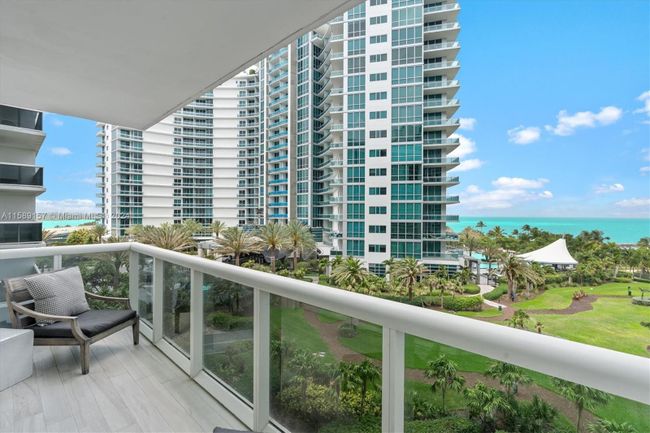 634 - 10275 Collins Ave, Condo with 2 bedrooms, 2 bathrooms and null parking in Bal Harbour FL | Image 22