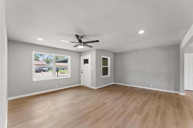5210 Verdome Ln, House other with 3 bedrooms, 2 bathrooms and 1 parking in Houston TX | Image 7