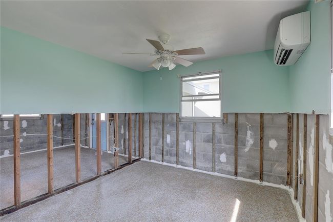 13313 2 Nd St E, House other with 2 bedrooms, 1 bathrooms and null parking in Madeira Beach FL | Image 22