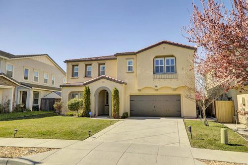 2481 Coloma Ln, Tracy, CA, 95376-8333 | Card Image