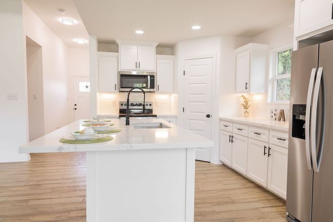 421 Anderson Dr, House other with 3 bedrooms, 2 bathrooms and 2 parking in Alice TX | Image 9