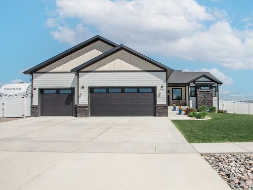 6705 Skycrest Drive, Billings, MT, 59106 | Card Image
