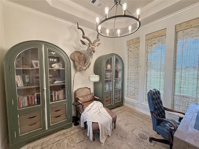 1549 Frontier Trl, House other with 4 bedrooms, 2 bathrooms and 2 parking in Angleton TX | Image 9