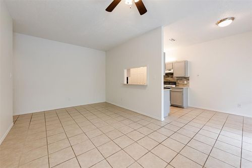apt-105-9100 Mountain Ridge Dr, Austin, TX, 78759-7233 | Card Image