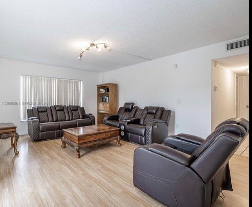 202-4174 Inverrary Dr, Lauderhill, FL, 33319-4551 | Card Image