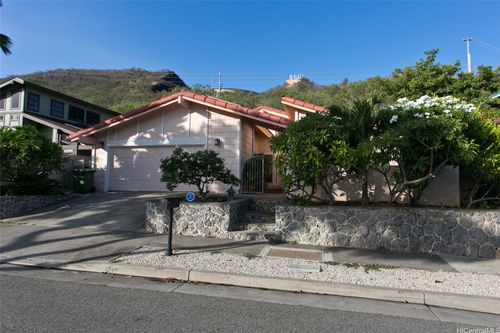 1244 Mokuhano St, Honolulu, HI, 96825-3027 | Card Image