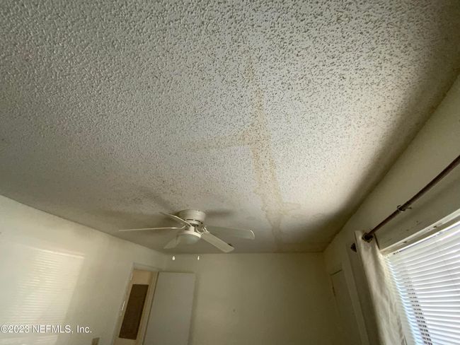 Old Stain on ceiling | Image 19