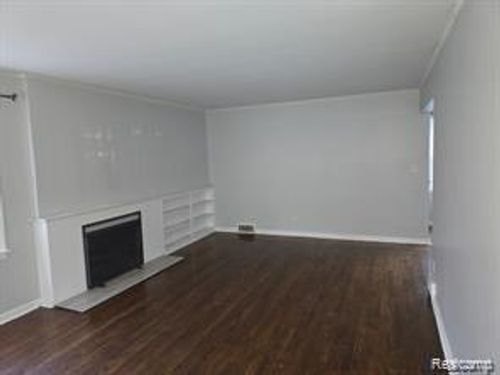 2385 Rutherford Rd, Bloomfield Hills, MI, 48302-0660 | Card Image