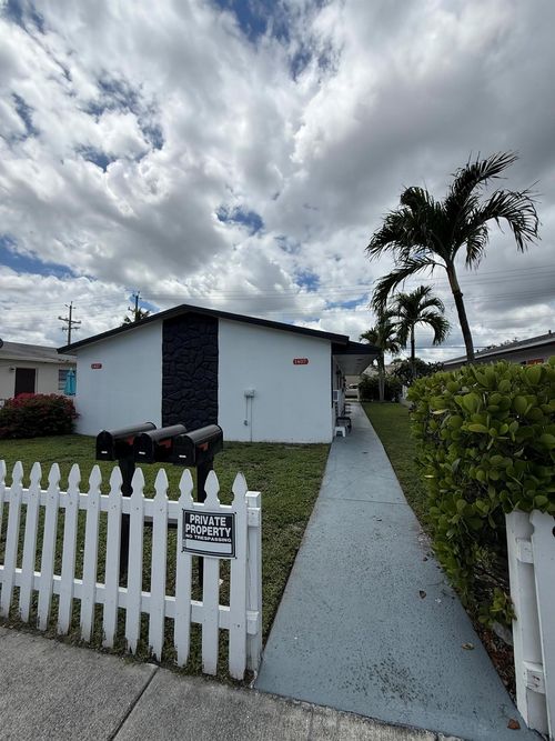 apt-3-1407 N J St, Lake Worth Beach, FL, 33460-1873 | Card Image