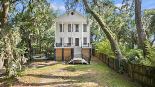 4601 Apple St, North Charleston, SC, 29405-6701 | Card Image