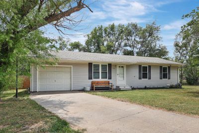 802 N Edwards Dr, House other with 3 bedrooms, 1 bathrooms and null parking in Leon KS | Image 2