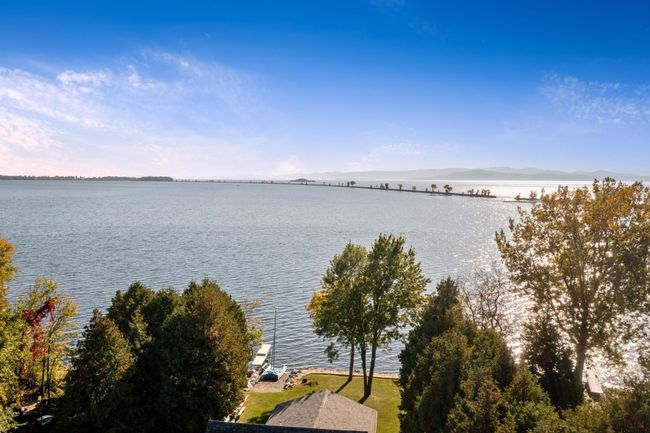 4 Chase Ln, House other with 4 bedrooms, 3 bathrooms and null parking in South Hero VT | Image 5