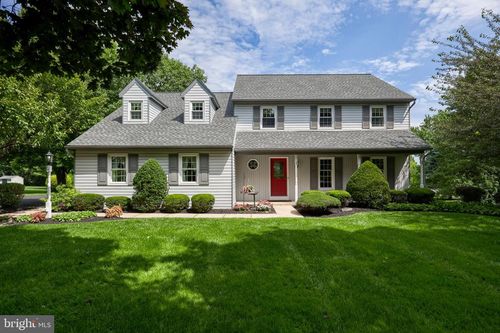 1307 Stevens St, Manheim, PA, 17545-8673 | Card Image