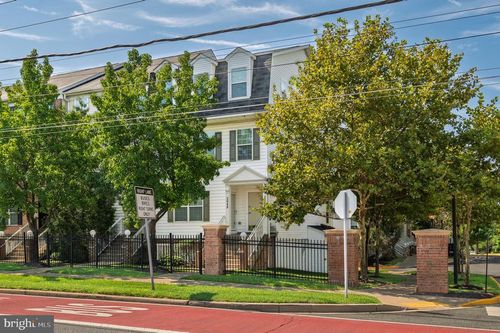 12-2046 University Blvd W, SILVER SPRING, MD, 20902-4424 | Card Image