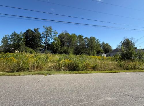 37 Barnet Ave, Waterville, ME, 04901-5101 | Card Image