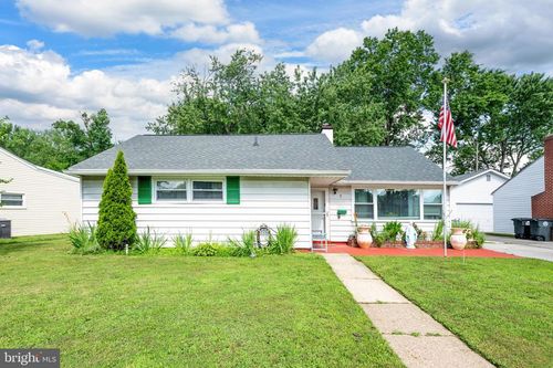 7 Gainor Rd, NEW CASTLE, DE, 19720-1711 | Card Image
