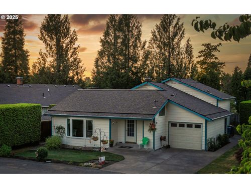 1010 Well St, Silverton, OR, 97381-1343 | Card Image