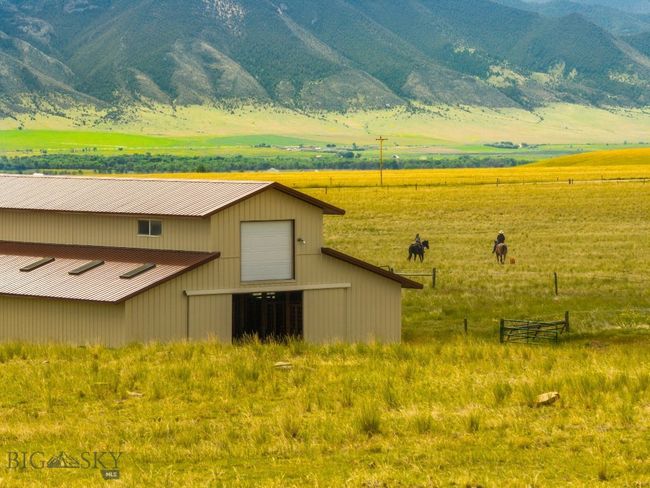 6385 Mt Highway 41, House other with 5 bedrooms, 4 bathrooms and null parking in Whitehall MT | Image 6