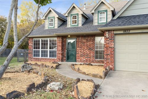 11822 S 268th East Ave, Coweta, OK, 74429-4810 | Card Image