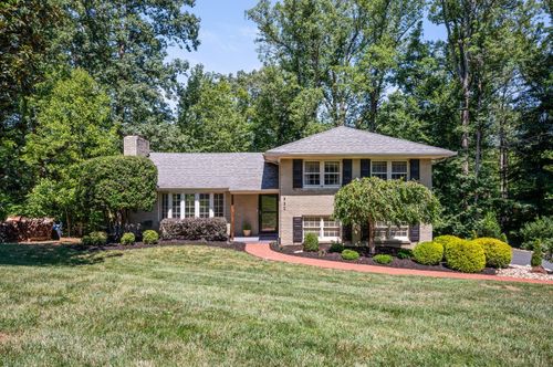 933 Rothowood Rd, Lynchburg, VA, 24503-1113 | Card Image