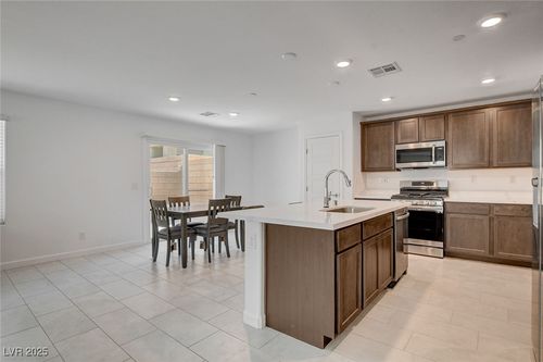 323 Bay Village Pl, Henderson, NV, 89011-5612 | Card Image
