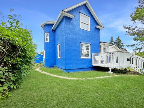 5418 47 Ave, Wetaskiwin, AB, T9A0L1 | Card Image