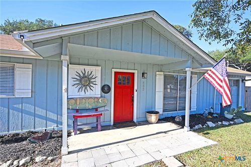 553 Scenic Dr, Canyon Lake, TX, 78133-3657 | Card Image