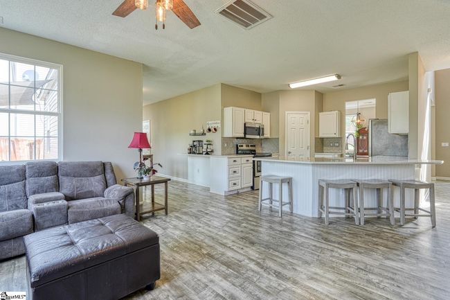303 Park Grove Dr, House other with 4 bedrooms, 3 bathrooms and 2 parking in Mauldin SC | Image 9