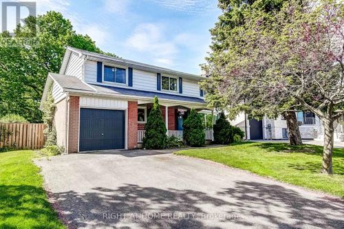 75 Ridge Drive, Oakville (CP College Park), ON, L6H1B7 | Card Image
