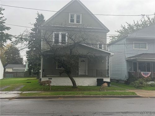 11 Dorr St, West Seneca, NY, 14210-2520 | Card Image