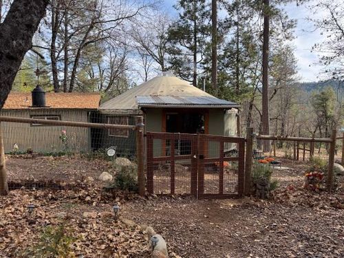 17008 Bloomfield Ridge Pl, Nevada City, CA, 95959-9821 | Card Image