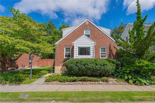 229 E Wall St, BETHLEHEM, PA, 18018-6127 | Card Image