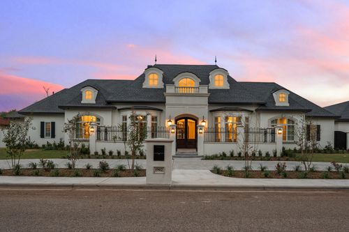 1902 Aberdeen Ave, Lubbock, TX, 79407-2135 | Card Image