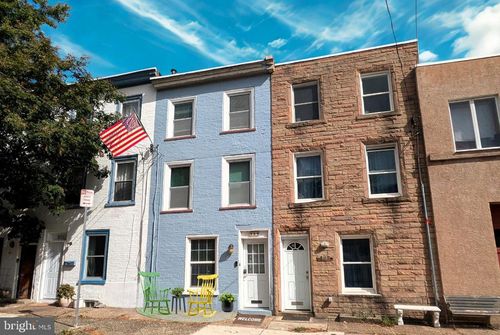 889 N Lecount St, PHILADELPHIA, PA, 19130-1830 | Card Image