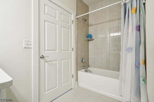 UNIT-103 - 2 Vanderbilt Blvd, Townhouse with 2 bedrooms, 2 bathrooms and null parking in Florham Park NJ | Image 24