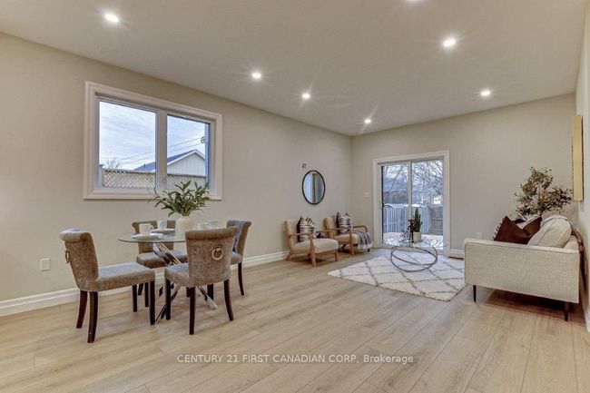 163 Elgin Ave E, House other with 3 bedrooms, 2 bathrooms and 2 parking in Goderich ON | Image 4