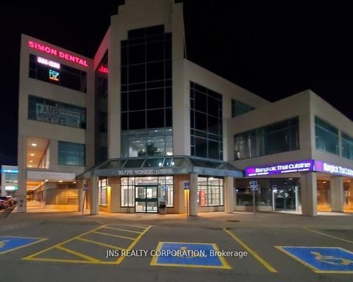 302-16775 Yonge St, Newmarket, ON, L3Y8J4 | Card Image